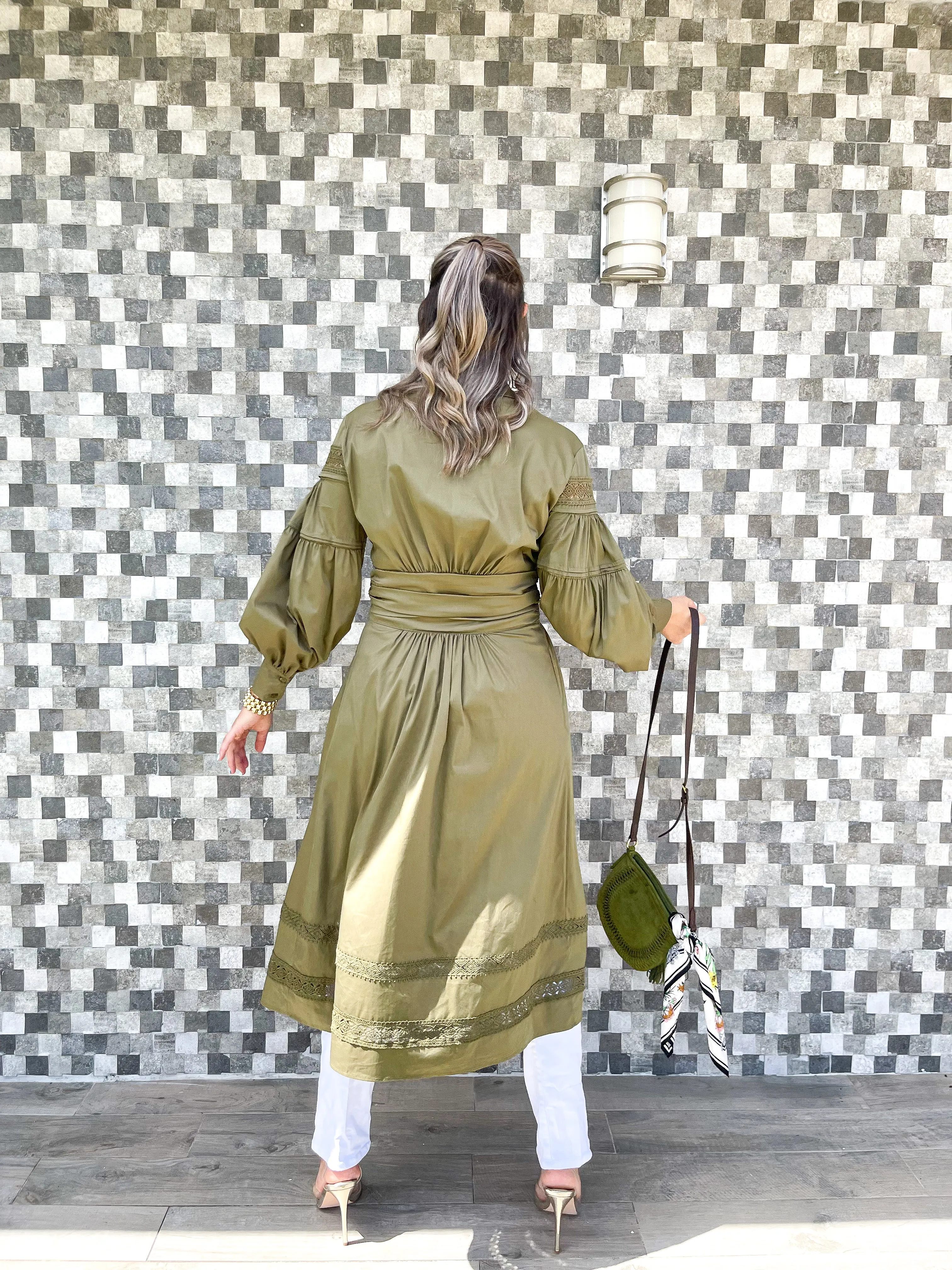 OLIVE TIE FRONT BLOUSE
